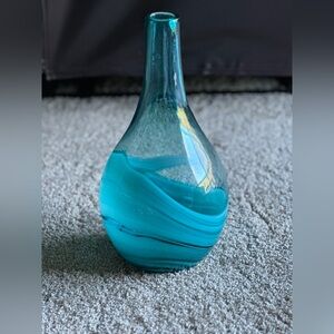 NEW BEAUTIFUL AND STYLISH Hobby Lobby Teal Glass Vase